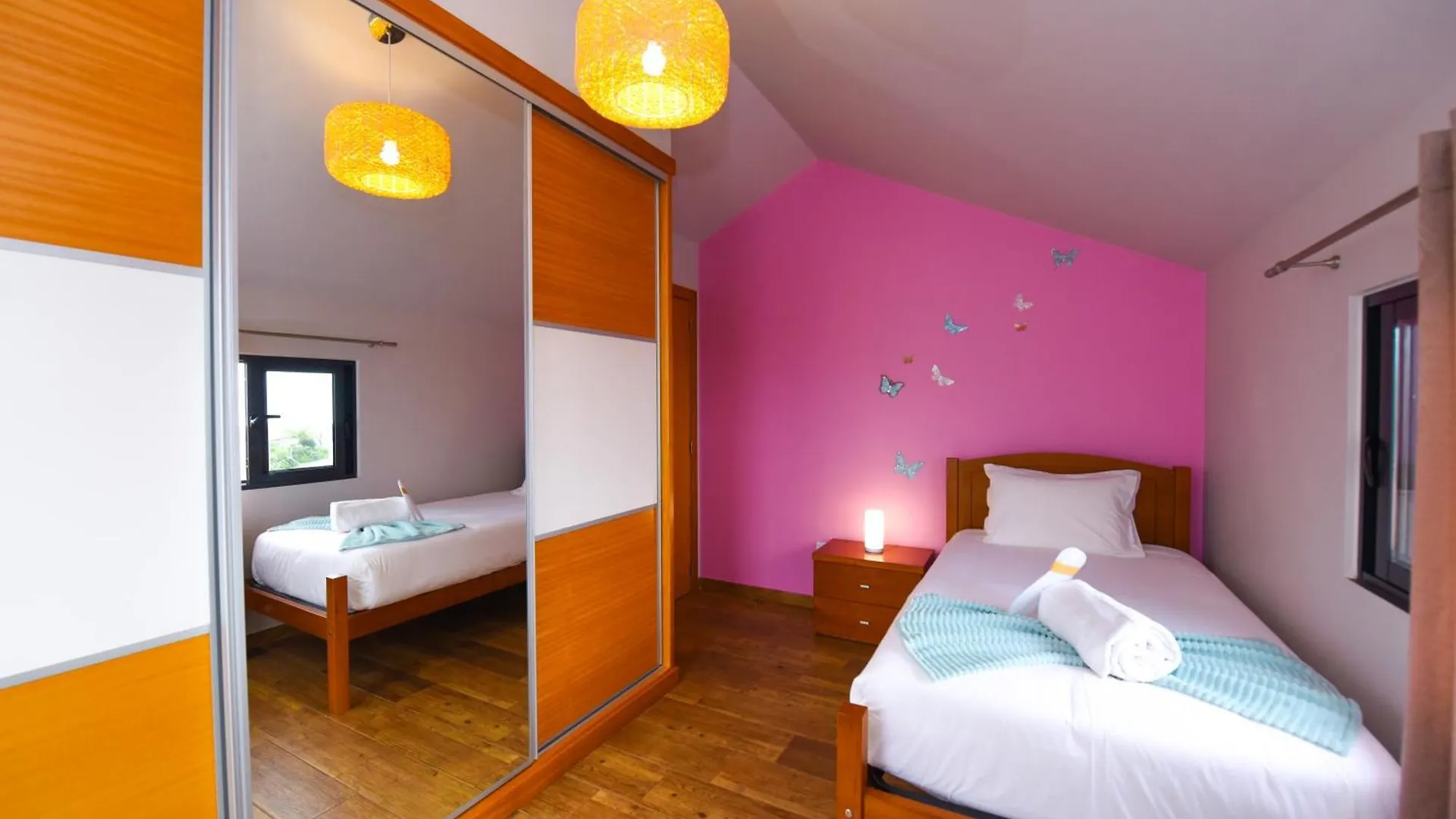 Holiday home The Cozy Pink House Villa Ponta do Sol